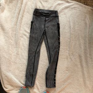 Lululemon Speed up Tight 25” Sz4 limited edition